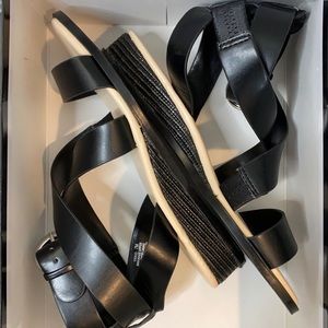Nine West mini wedge brand new in the box